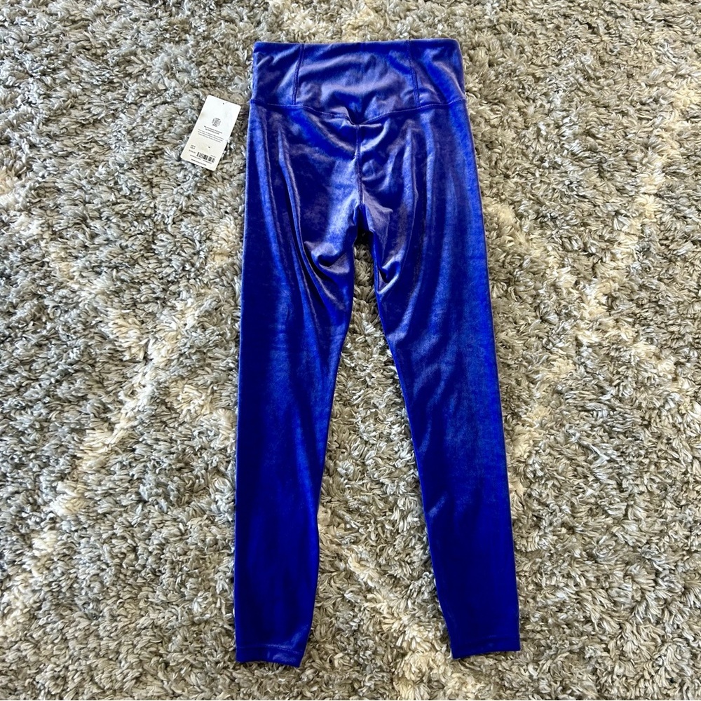 Athleta Elation Velvet Tight‎ in Purple sz S - Picture 4 of 4